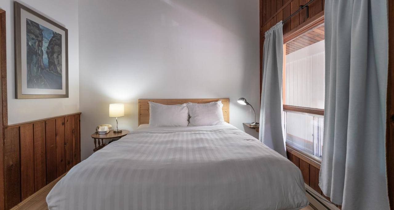 Cedar Motel Radium Hot Springs Εξωτερικό φωτογραφία