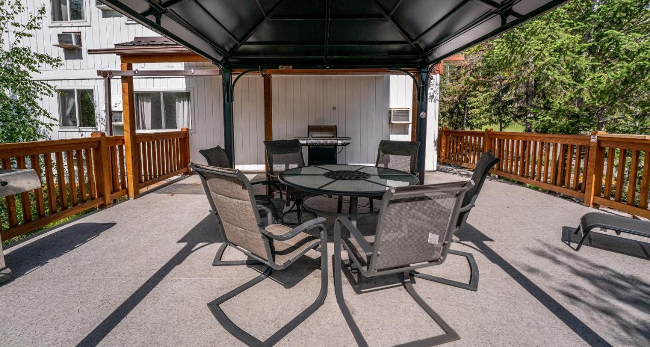 Cedar Motel Radium Hot Springs Εξωτερικό φωτογραφία